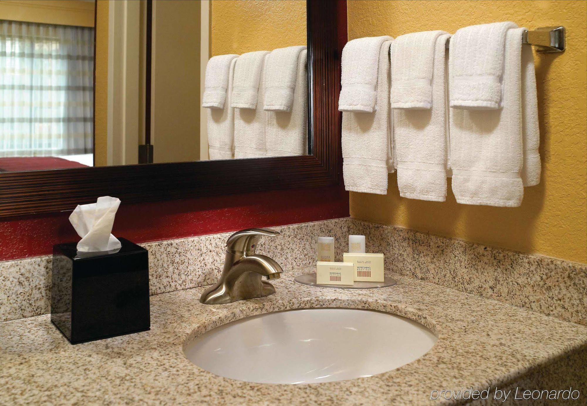 Hotel Courtyard By Marriott Macon Habitación foto